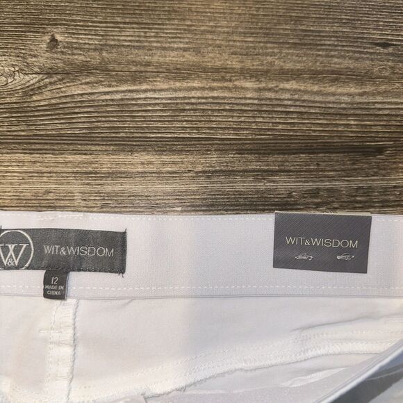 Wit & Wisdom White Women's Shorts - Picture 5 of 10